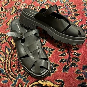 Intentionally Blank clogs